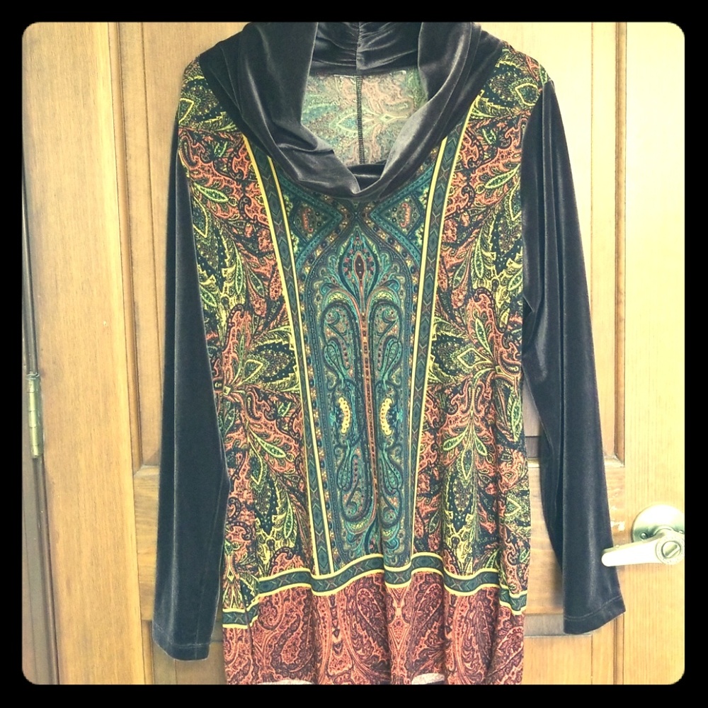 Velvet Cowl neck & sleeves/ Paisley Top Medium
